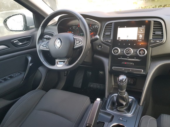 RENAULT MEGANE IV 