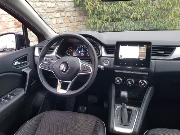 RENAULT CAPTUR II 