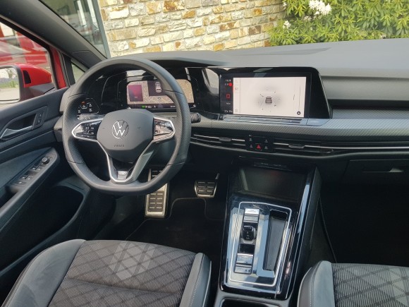 VOLKSWAGEN GOLF VIII 