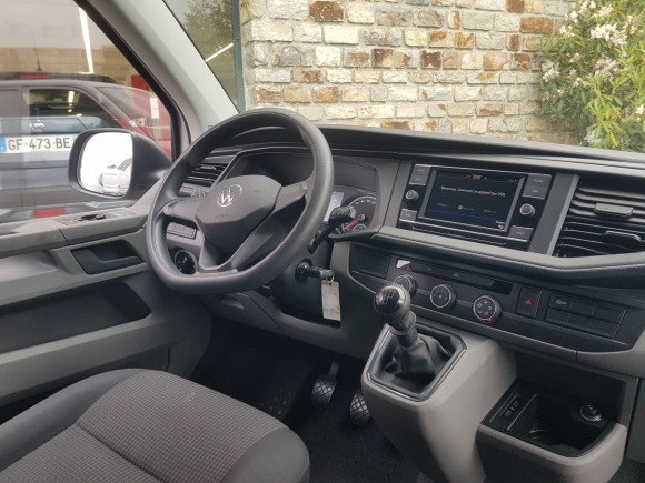 VOLKSWAGEN TRANSPORTER 
