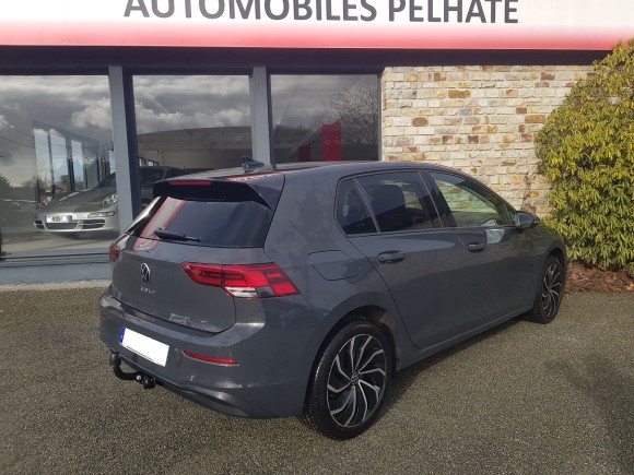 VOLKSWAGEN GOLF VIII 