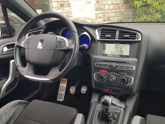 DS AUTOMOBILES DS4 