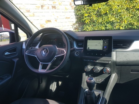 RENAULT CAPTUR II 
