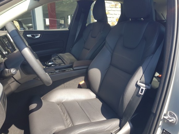 VOLVO XC60 II 