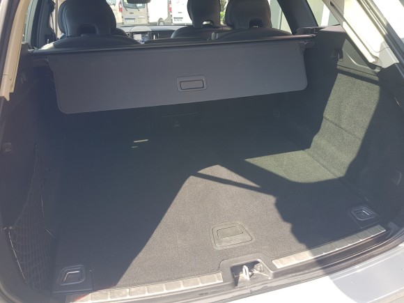 VOLVO XC60 II 