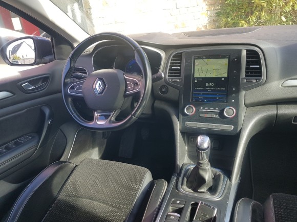 RENAULT MEGANE IV 